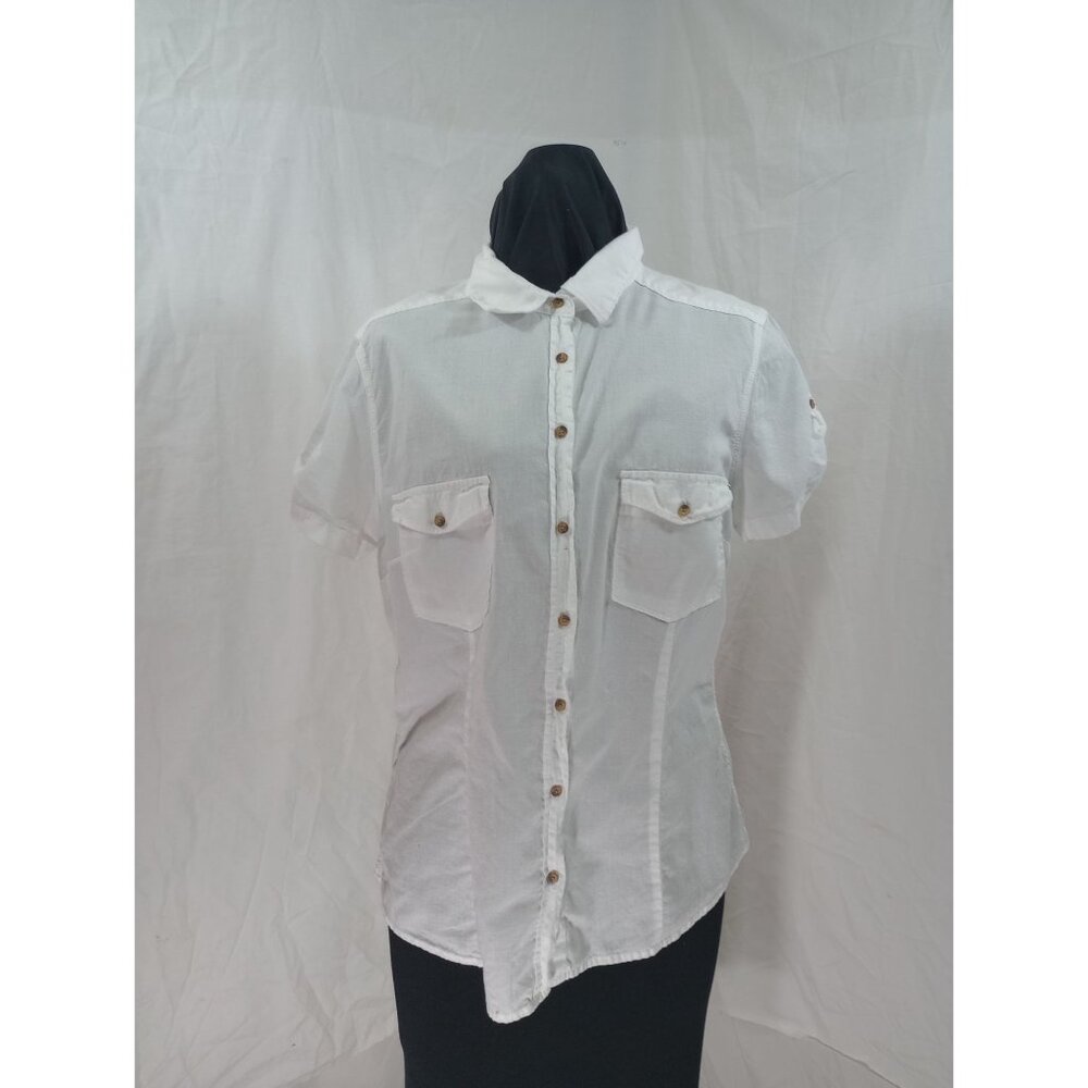 White Short Sleeve Button Up Work Shirt With Chest Pockets & Wooden Buttons Adve